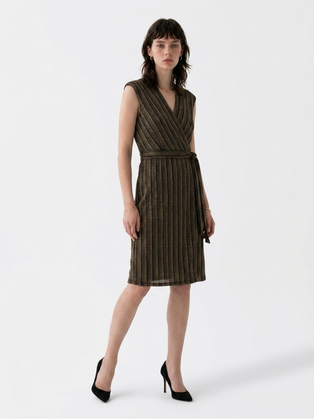 Sleeveless V-Neck Wrap Homecoming Dress in Gold glitter and black
